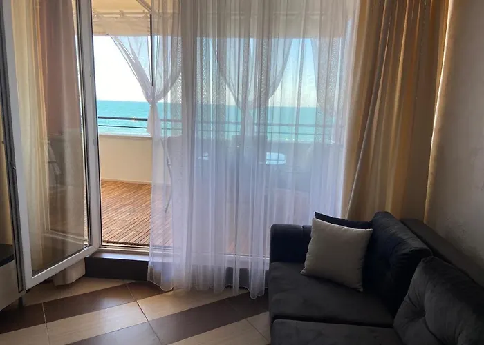 Seaview Heaven Sunny Apartment